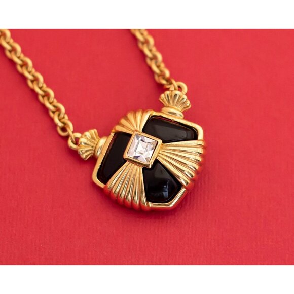 Vintage Gothic of the Ancients 17 1/4'' Necklace by Avon - F23 - Picture 1 of 4